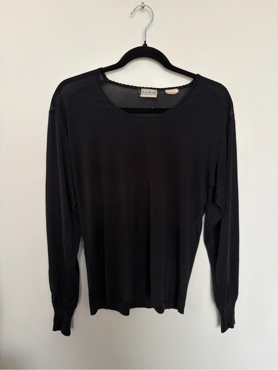 L.L. Bean Tops - L.L. Bean Vintage 100% Silk Black Long-Sleeve Crew Tee - Large